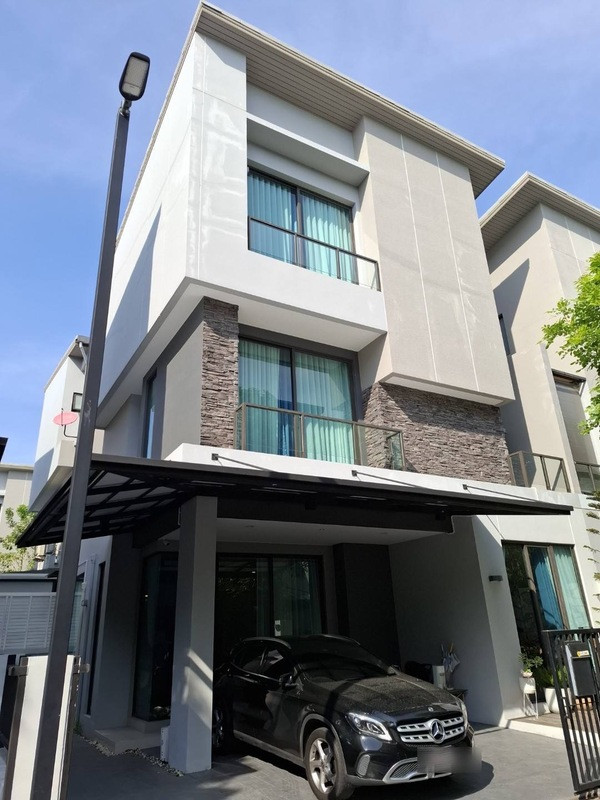 Baan Klang Muang Classe Ekkamai-Ramindra for sale/rent Baan Klang Muang Classe Ekkamai-Ramindra for sale/rent