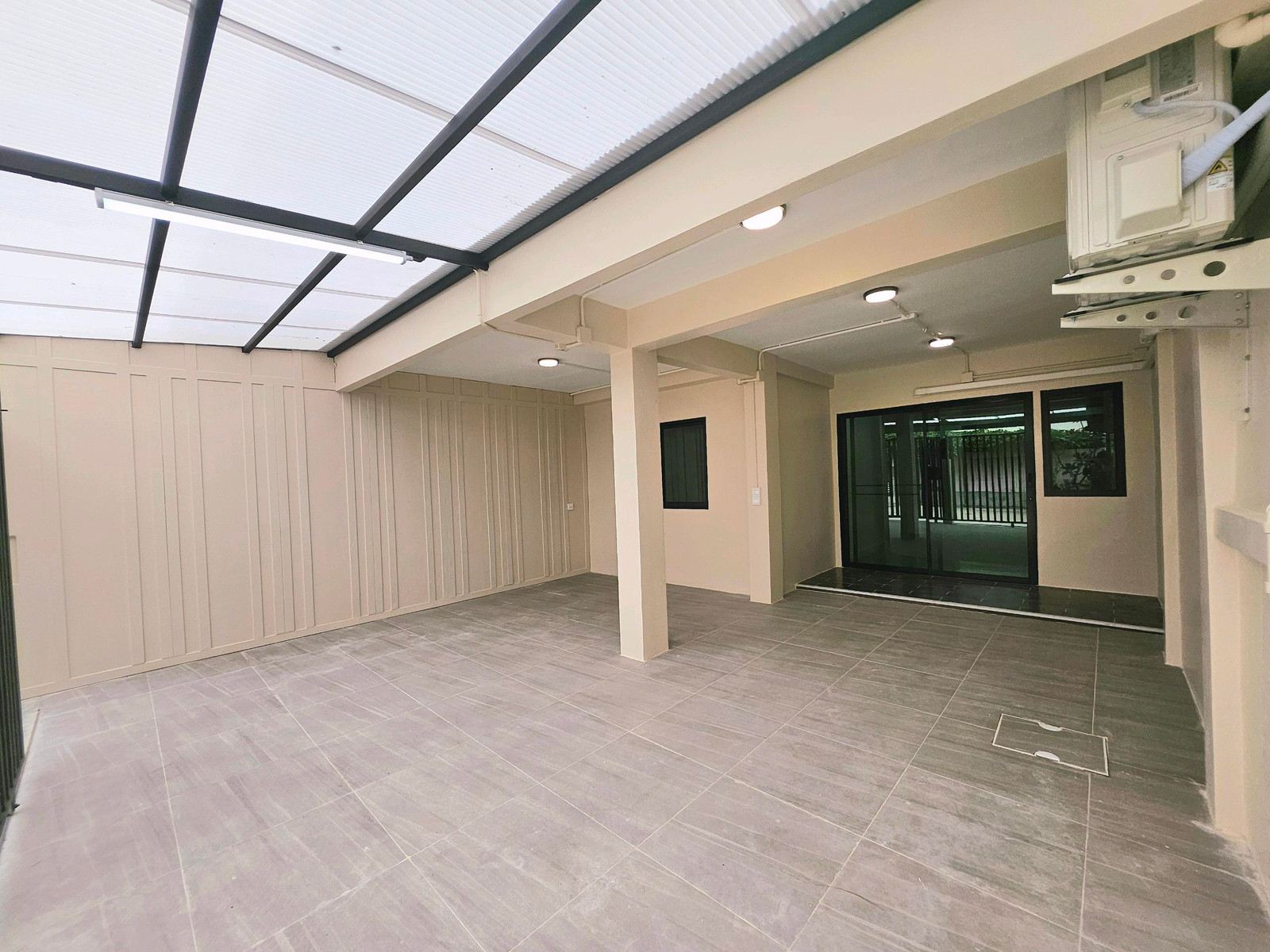 🏡 ขาย ทาวน์เฮ้าส์ 3 ชั้น พระราม 2 ซอย 27 รีโนเวทใหม่ทั้งหลัง – รูปที่ 2