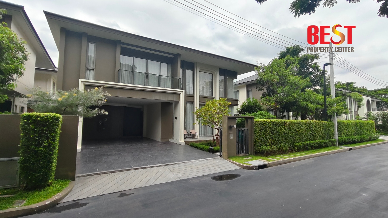 🔥 Selling at a loss! Luxurious model home, The Valor Ramintra (The Valor Ramintra) | New house, never lived in | Opposite the clubhouse | Near the Pink Line and Synphaet Hospital.