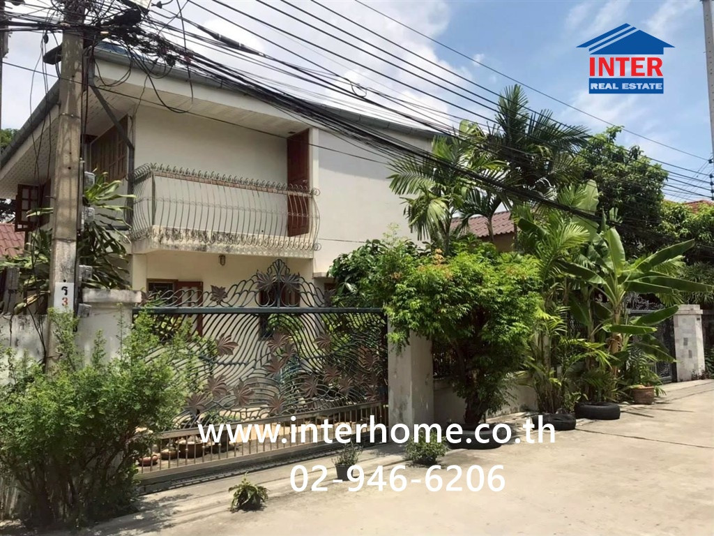 Single house, 2.5 floors, 100 sq m. Single house in Lat Phrao area. Soi Lat Phrao 87, Lat Phrao Road, Wang Thonglang District Bangkok Single house, 2.5 floors, 100 sq m. Single house in Lat Phrao area. Soi Lat Phrao 87, Lat Phrao Road, Wang Thonglang District Bangkok
