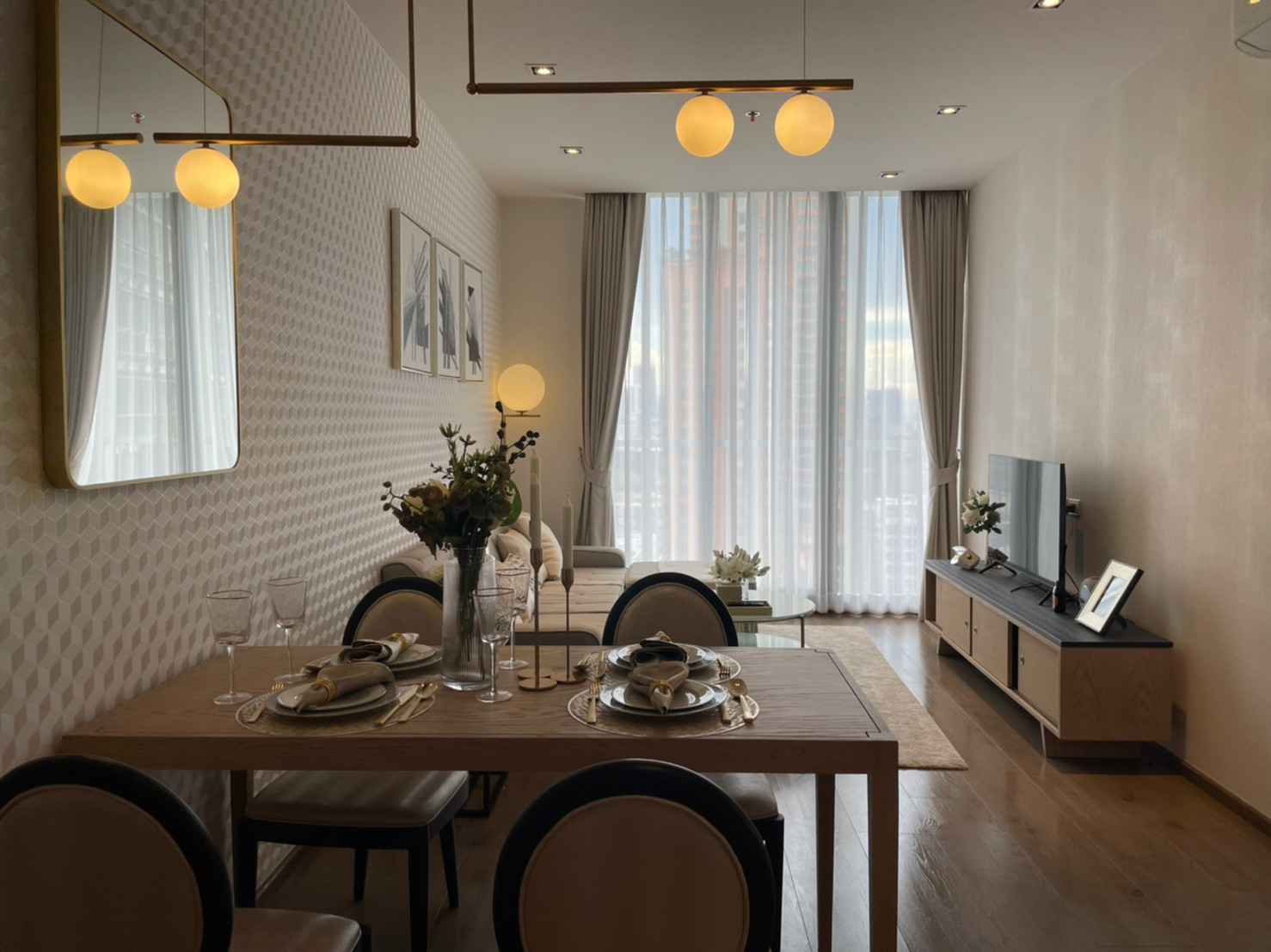 RC072426 Condo 2 Bedroom with Bathtub for rent at Park Origin Phrom Phong near BTS Phrom Phong. RC072426 Condo 2 Bedroom with Bathtub for rent at Park Origin Phrom Phong near BTS Phrom Phong.