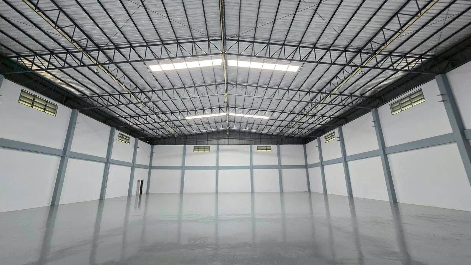 ขายด่วน 🏗 โรงงาน ออฟฟิศ✨ สร้างใหม่ ขนาด 1,200 ตรม 🩷 ผังชมพู 📍 ต.นาดี อ.เมือง จ.สมุทรสาคร  
