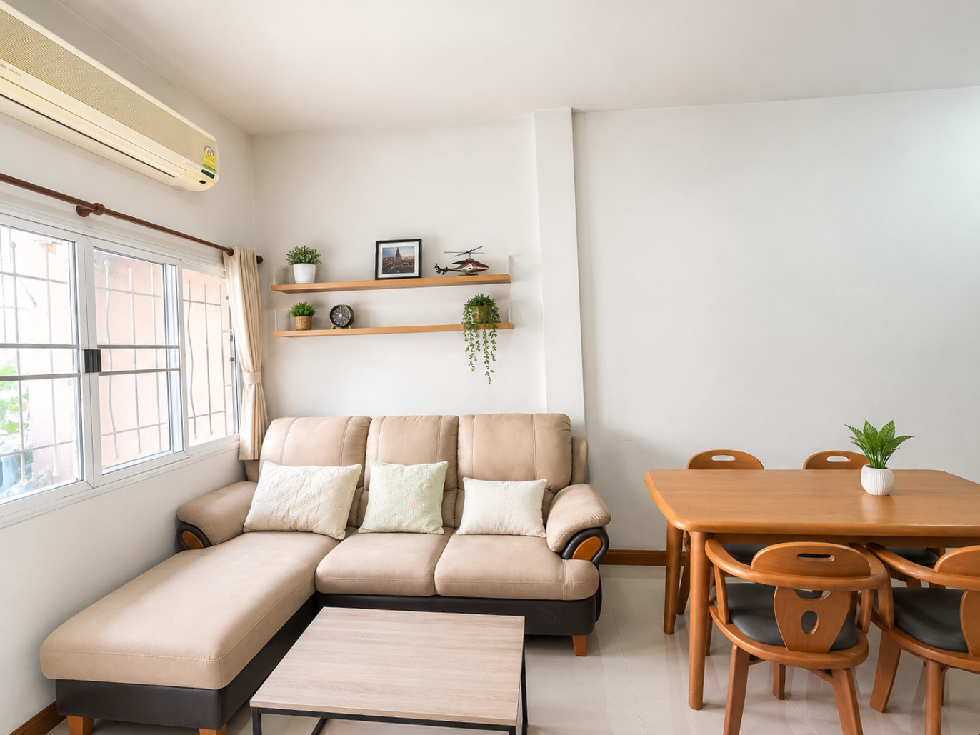 ถูกที่สุดในโครงการ! ทาวน์โฮม 3 ชั้น ปริญลักษณ์ แจ่มจันทร์ 174 ตร.ม. 4 นอน สภาพเดิม พร้อมแถมเฟอร์ฯ ครบ