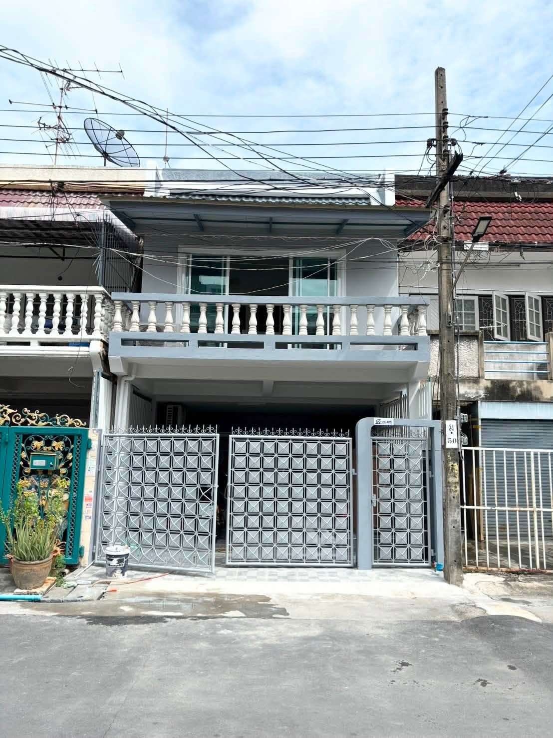 ⚡ For rent, 2-story townhome, Khlong Chan Villa 1 Village, Soi Nawamin 32, size 27 sq m. ⚡