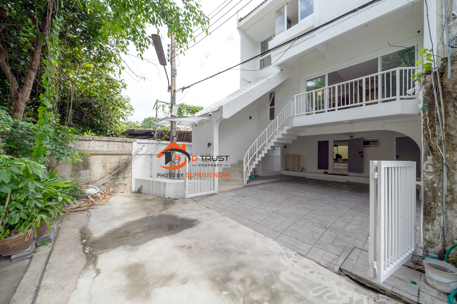 ให้เช่า ทาวน์โฮม 3 ชั้น ม.คลองตันนิเวศน์ สุขุมวิท 71 (ปรีดีพนมยงค์ 42) 33 ตร.ว.ใกล้ BTS พระโขนง – รูปที่ 2