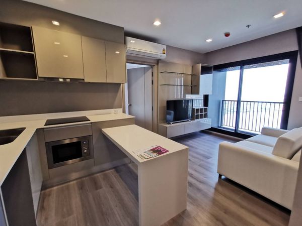 Condo for sale, The Politan Rive, 2 bedrooms, 52 sq m, 28th floor, Chao Phraya River view, near MRT Phra Nang Klao Bridge. Ready to move in