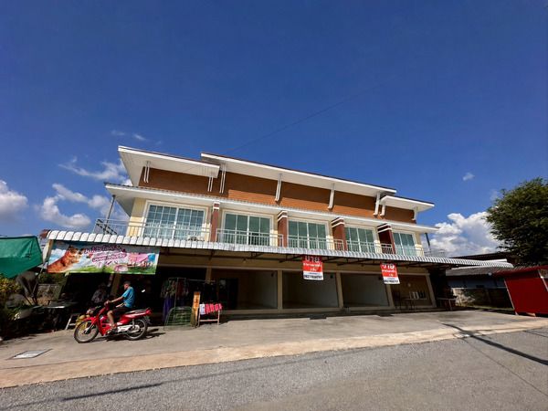 New 2-story commercial building, located at Ban Pa Puay, Ban Hong District, Lamphun Province.