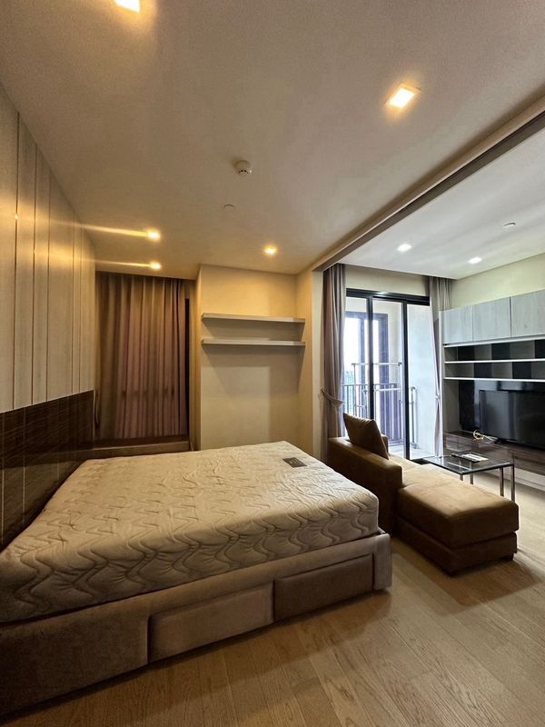 🏙️ ใช้ชีวิตให้เร็วขึ้น…แค่เดินไม่กี่นาทีถึงทั้ง BTS และ MRT Ashton Asoke 1Bed 34sq.m. 27k/m 📞Phat 0646428664