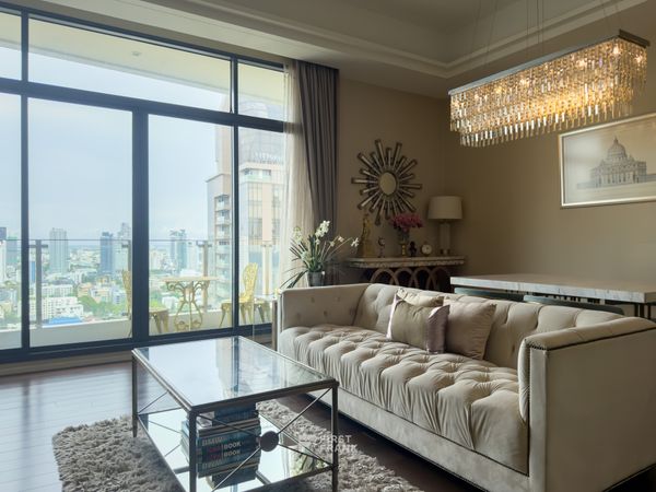 The Diplomat 39 3 bedrooms Conner Unit High floor
