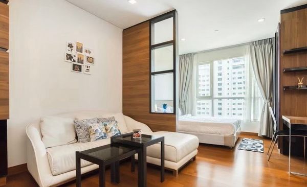 Ready to move in on 23 July 2026 👀 Condo for rent in Thonglor, good quality, complete with electrical appliances and furniture 🚅 Near BTS Thonglor, there is a shuttle, convenient travel.