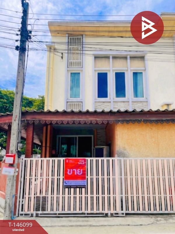 Townhouse for sale, Golden Town Village, Kaset-Lat Pla Khao. Bangkok