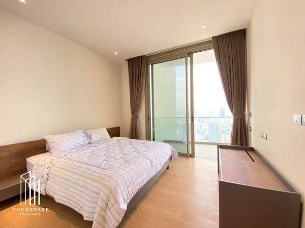 Selling with existing tenant: Magnolias Waterfront Residences, immediate return on investment. 2 bedrooms @ 33MB.