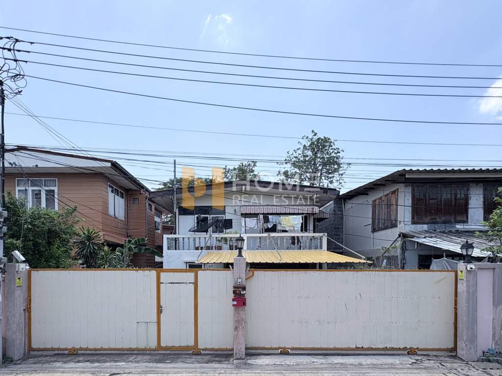 Detached house outside a housing project, Ladprao 57. / 59 Square Wa (FOR SALE) TPM434 Detached house outside a housing project, Ladprao 57. / 59 Square Wa (FOR SALE) TPM434