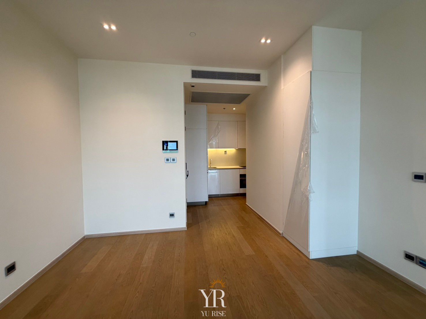 The Strand Thonglor ปล่อยขาย  1 type 1 Price เลี้ยงสัตว์ได้ มีโควตาต่างชาติ (FQ) รีบจองก่อนมีสิทธิ์ก่อน 1 ห้องนอน 