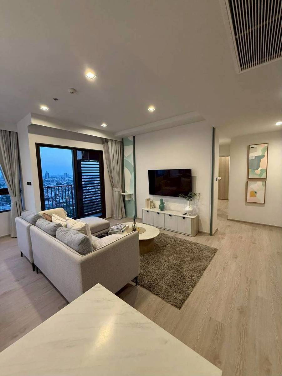 High-Floor 2-Bedroom Condo with City View | Reference Wongwian Yai – รูปที่ 2