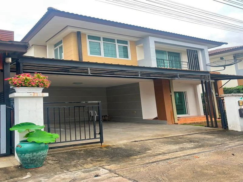 House for sale in Sriracha, ready to move in, Thada Town Aura Nong Kho Village, 3 bedrooms.