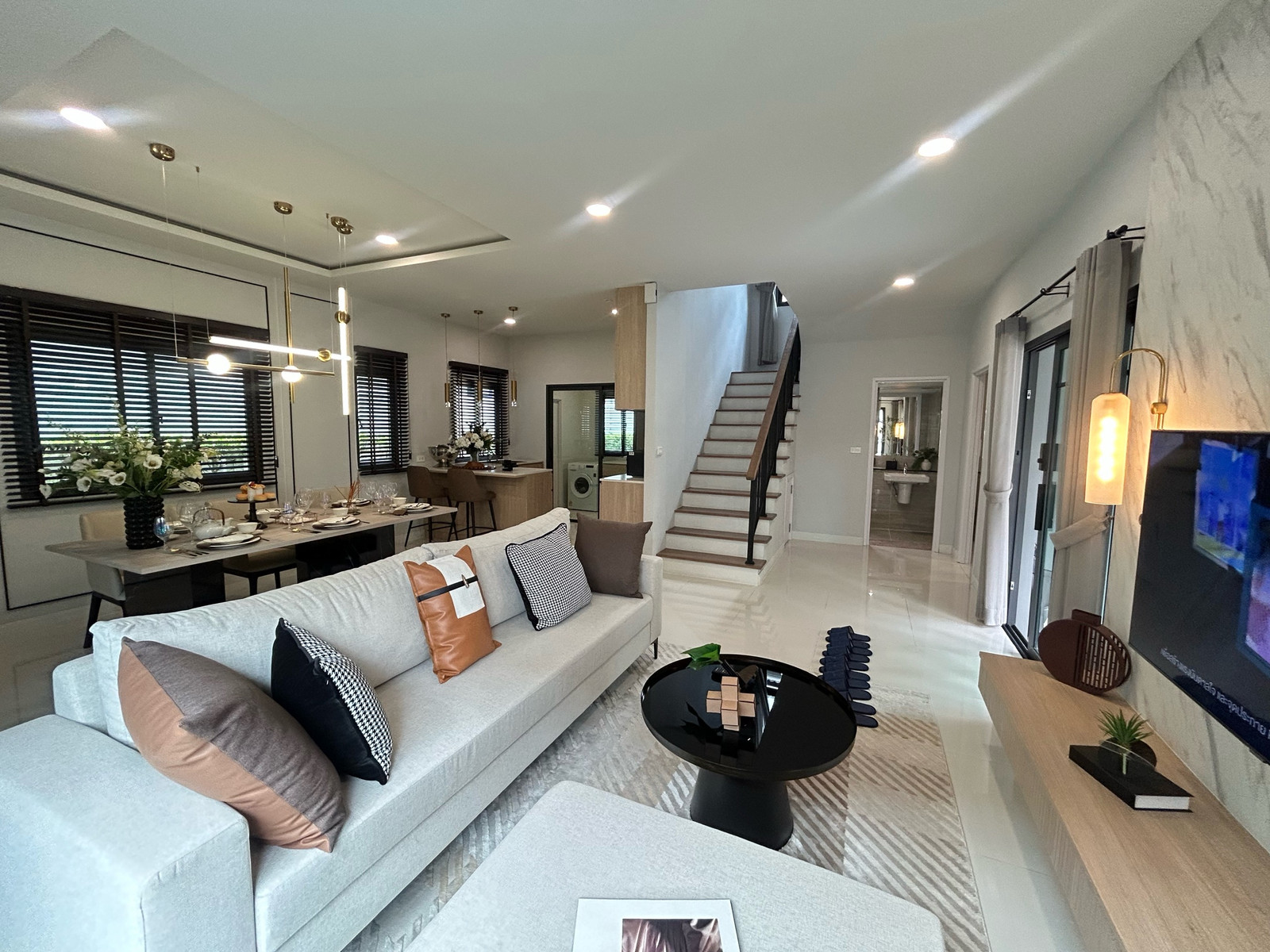 🏠บ้านเดี่ยวหลังใหญ่ 🛣️ติดถนนมะลิวัลย์ ขอนแก่น ⚡️5นาทีถึงสนามบิน 10 นาทีถึงเซ็นทรัล 🔥ราคา 6.xx  ลบ.  🛌4ห้องนอน🚽 4ห้องน้ำ  📞ด่วนโทร 094-2354664  – รูปที่ 2