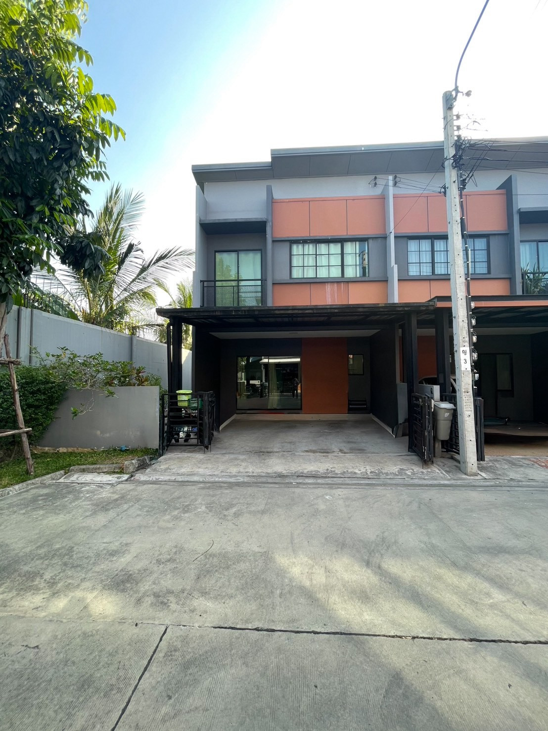 Corner house for sale Siri Place Village Charan – Pinklao Beautiful house, ready to move in, good location, wide usable area, complete additions, good price, ready to move in immediately. and can be bought to live in or rented out to expand investment Corner house for sale Siri Place Village Charan – Pinklao Beautiful house, ready to move in, good location, wide usable area, complete additions, good price, ready to move in immediately. and can be bought to live in or rented out to expand investment
