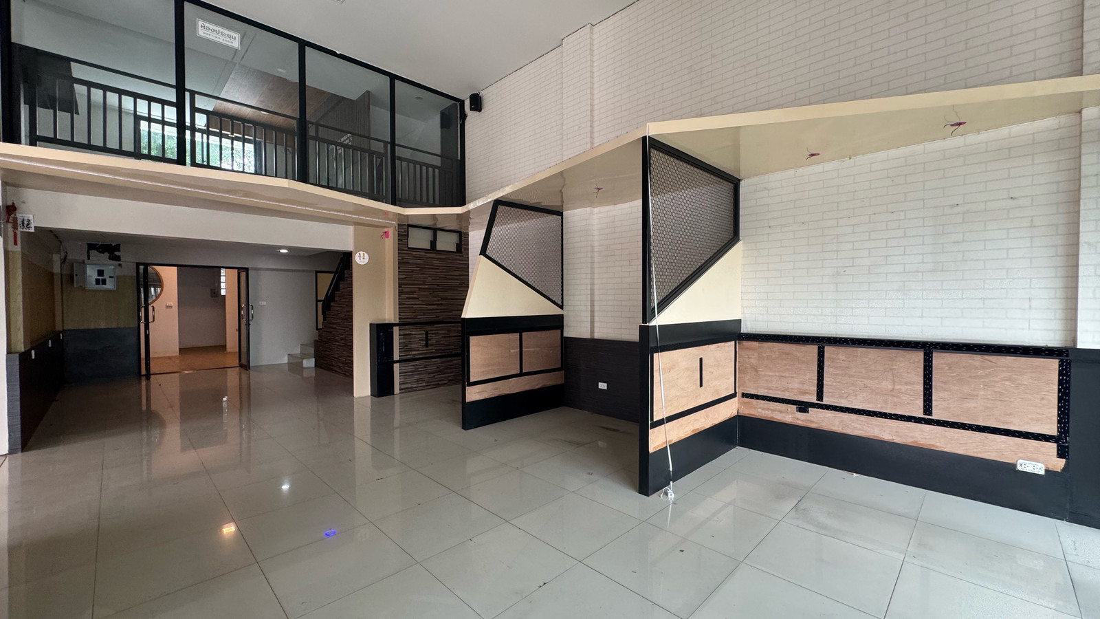 🏢✨ ให้เช่าอาคารพาณิชย์ 3 ชั้น ทำเลดีย่านรวมโชค ปล่อยเช่าทั้งตึก📍 โครงการ Fifth Avenue รวมโชค  – รูปที่ 3