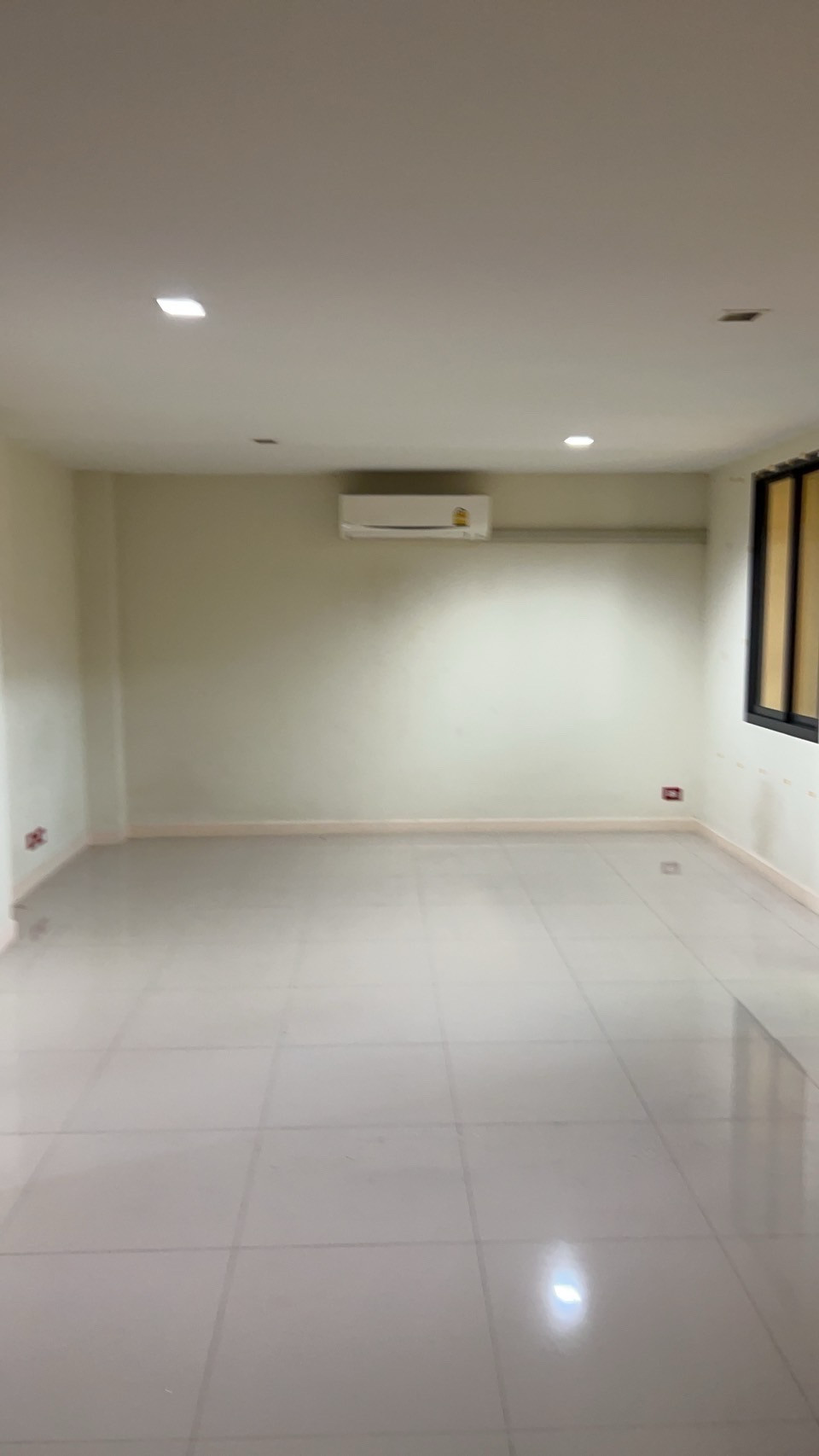 ให้เช่าห้องใหญ่ ชั้น4 ใกล้ ม มหิดล แบบเดินได้ – รูปที่ 2