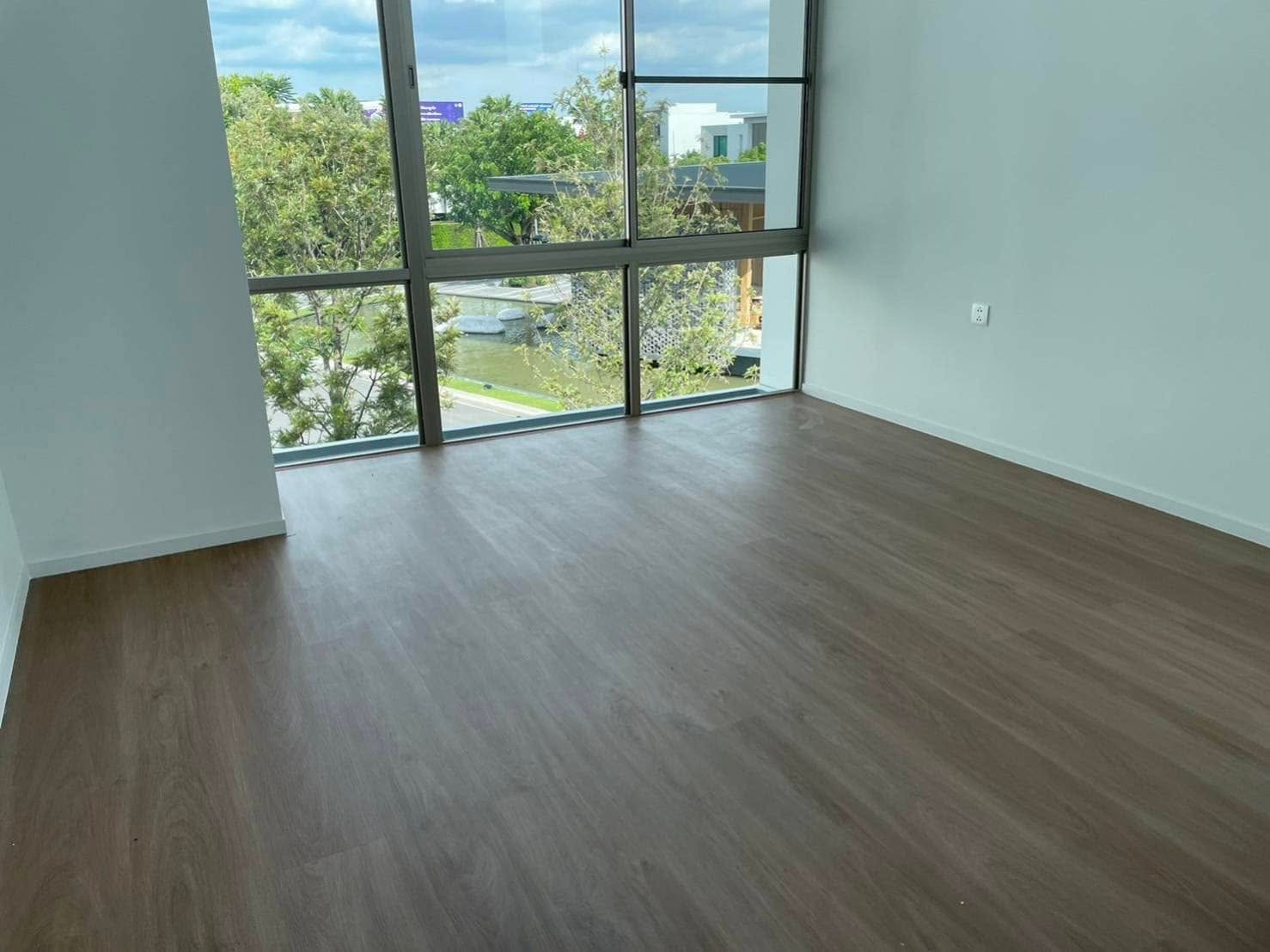 ขาย บ้าน VIVE พระราม 9 บ้านเดี่ยว 3 ชั้น ใกล้ Club House เนื้อที่ 82.8 ตร.วา. พื้นที่ใช้สอย 324 ตร.ม. 3 ห้องนอน 4 ห้องน้ำ จอดรถ 3 คัน – รูปที่ 4