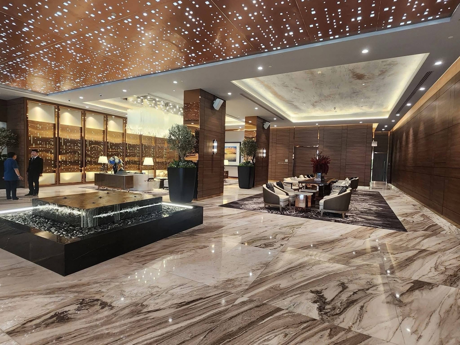 Luxury Living at SUPALAI ICON SATHORN | 2 Bed 