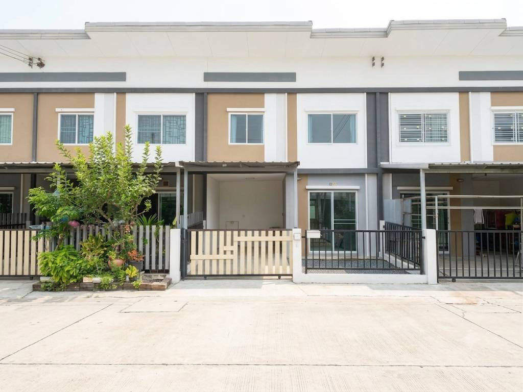 ขายหมู่บ้านลลิลทาวน์ ไลโอ บลิสซ์ ลาดกระบัง-สุวรรณภูมิ (Lalin Town Lio Bliss Latkrabang-Suvarnabhumi)