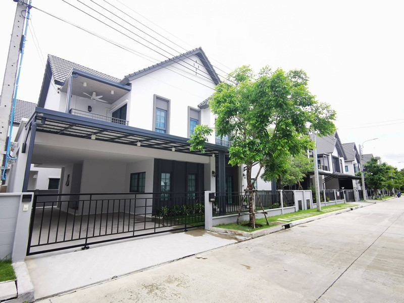 SH 1214 House for rent Centro Bangna Phase 2 SH 1214 House for rent Centro Bangna Phase 2