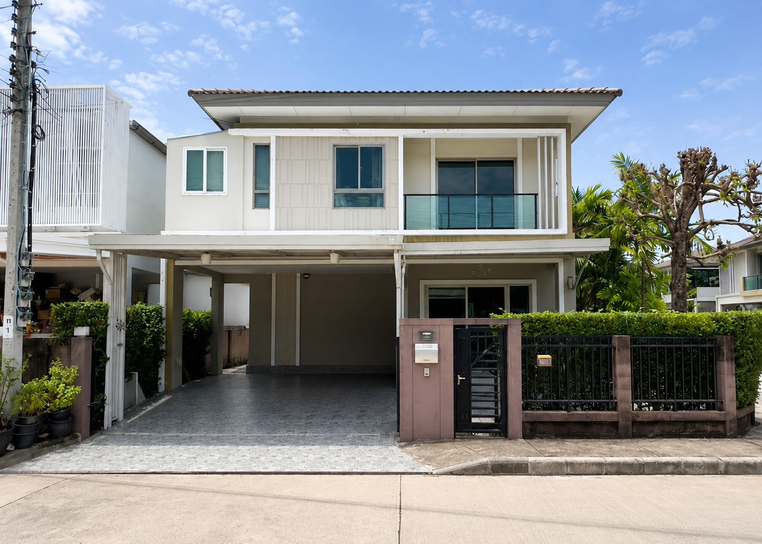 Urgent sale✨🏡The Plant Estique Phatthanakan 38 | Special corner house, best price 9.3 million. Urgent sale✨🏡The Plant Estique Phatthanakan 38 | Special corner house, best price 9.3 million.