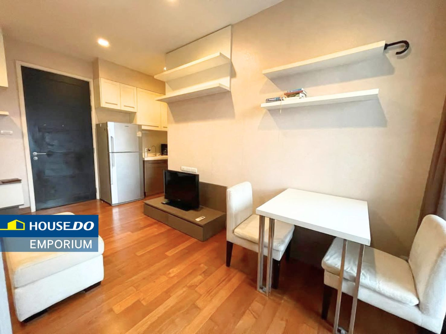 For Sale | Ivy Sathorn 10 Condominium - Prime Sathorn Location | Near BTS Saint Louis &amp; BTS Chong Nonsi