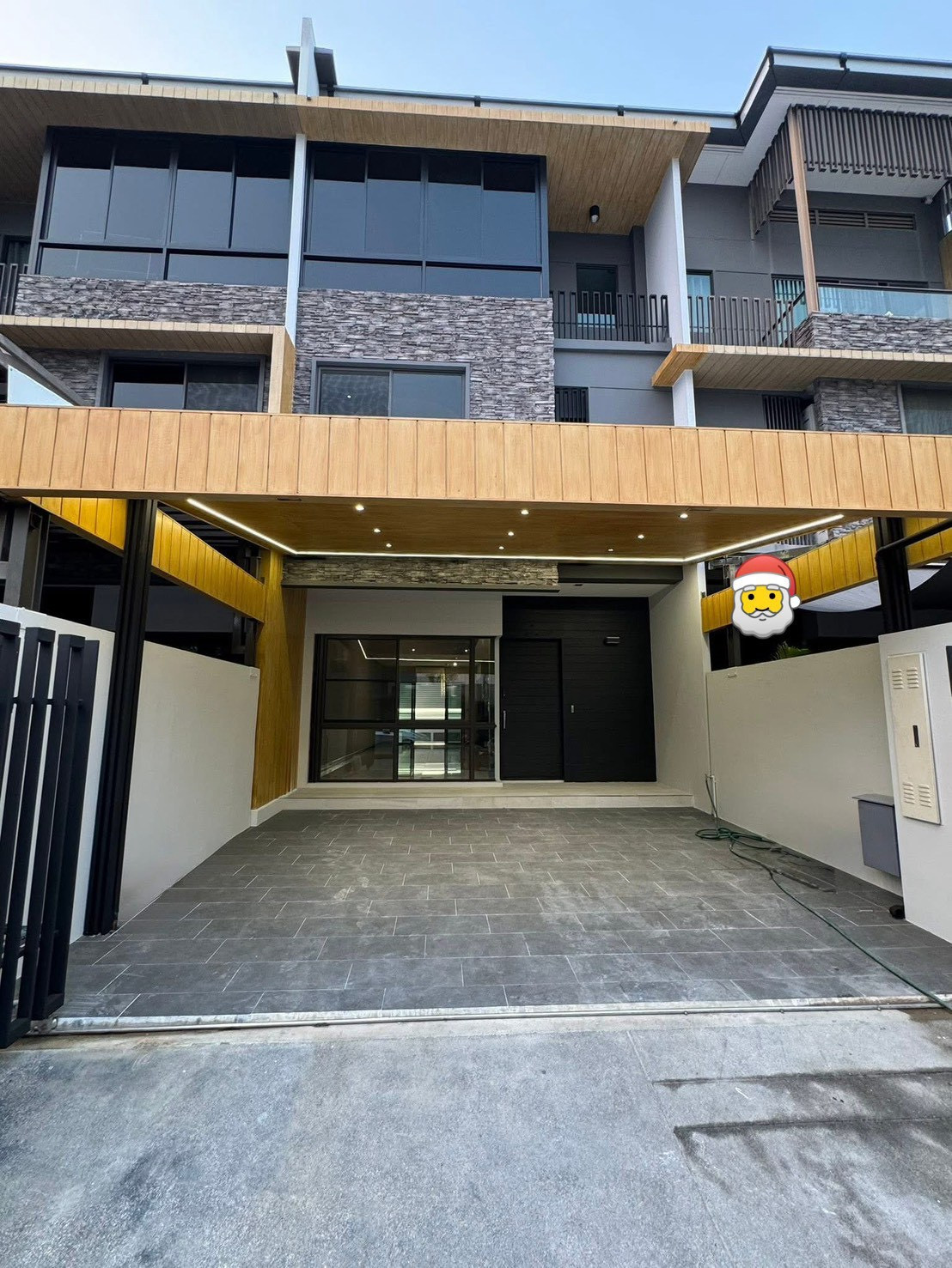 🏡For sale/rent, high-end Luxury Townhome | The Landmark Ekkamai-Ramindra, 3 bedrooms, 4 bathrooms, potential location in the heart of the city, providing high privacy. Ready to move in