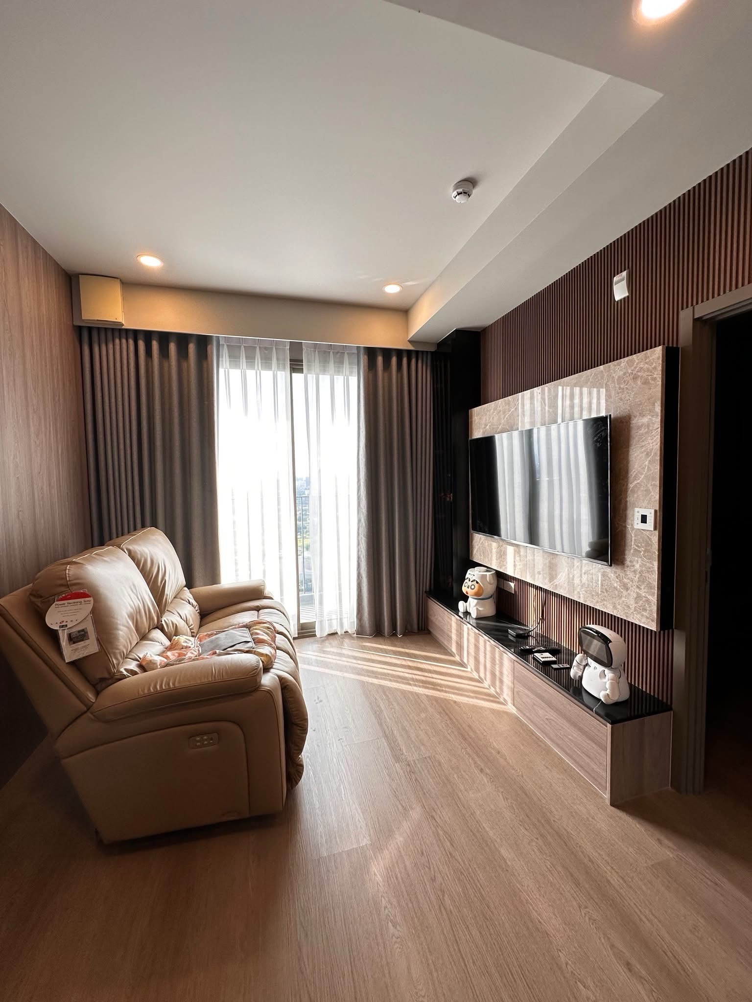 Condo for rent: Forestia Whizdom the forestia