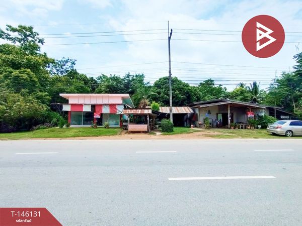 Single house for sale with land, area 3 rai 2 ngan 64.3 square wah, Ban Dan, Uttaradit, good location next to Ban Noen Tatum Road.