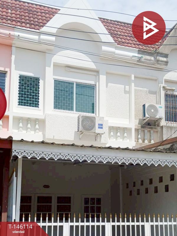 2-story townhouse for sale, Soi Liabwaree 49, Khok Phaet, Nong Chok, Bangkok.