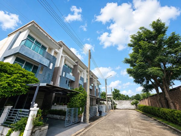 🔥 3-story townhome, Sansiri brand Prachachuen location, only 4.7 million baht! 🔥