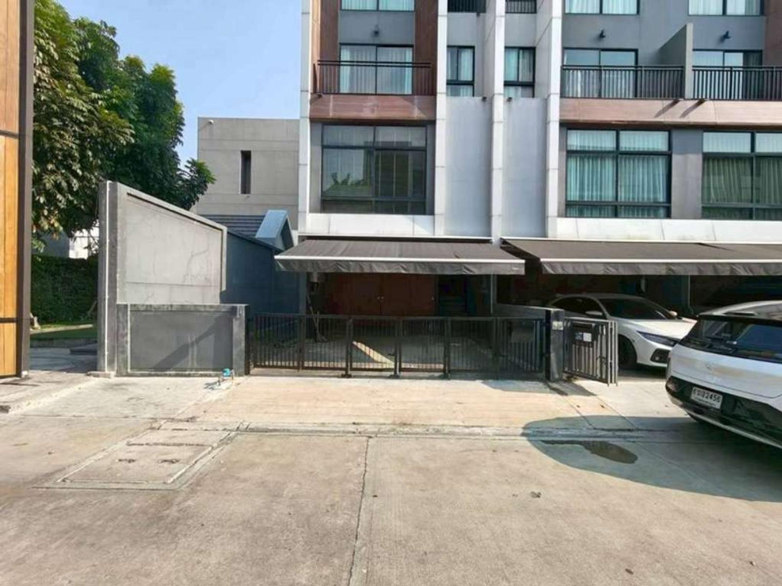 Arden Phatthanakan / 3 Bedrooms (FOR SALE) FAS023 Arden Phatthanakan / 3 Bedrooms (FOR SALE) FAS023