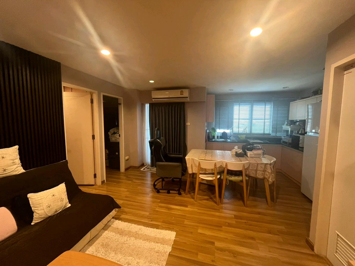 Urgent Sale! Below Market Value & Government Appraisal Price Anna Bangplu Condo Nonthaburi 60 sq.m. only 1.8 MB! Urgent Sale! Below Market Value & Government Appraisal Price Anna Bangplu Condo Nonthaburi 60 sq.m. only 1.8 MB!