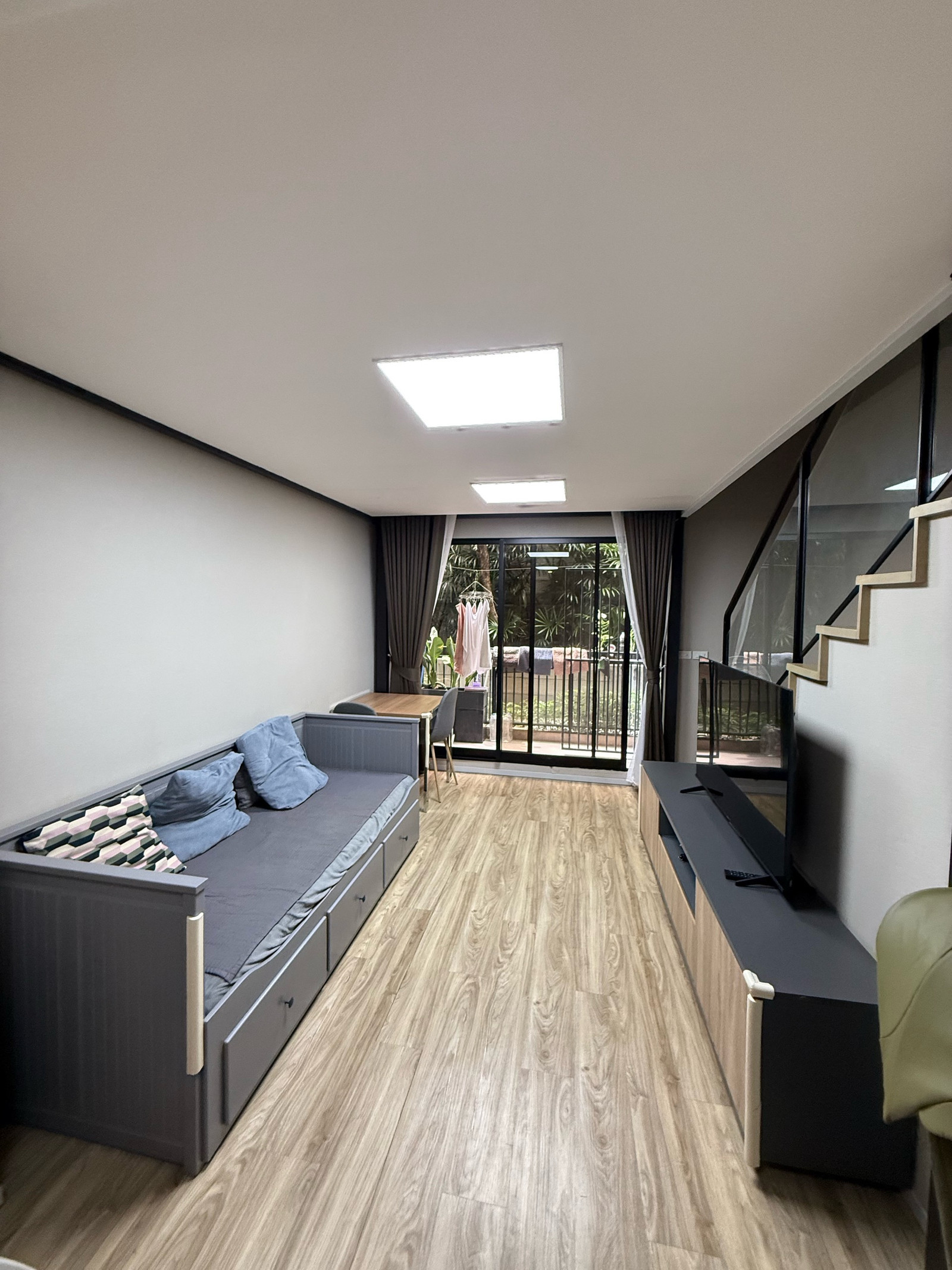 For rent 1 bedroom Blossom Condo @ Sathorn–Charoenrat Blossom Condo @ Sathorn–Charoenrat For rent 1 bedroom Blossom Condo @ Sathorn–Charoenrat Blossom Condo @ Sathorn–Charoenrat