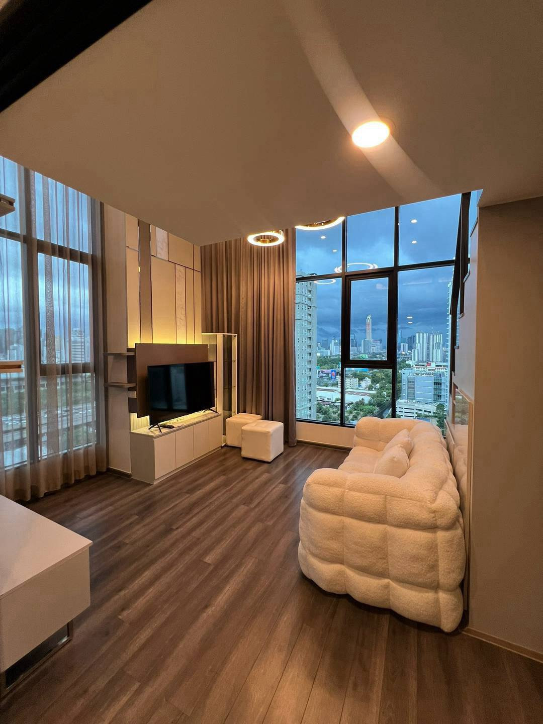 Knightsbridge Space Rama9 Duplex 2 นอน วิวสวยมาก – รูปที่ 2