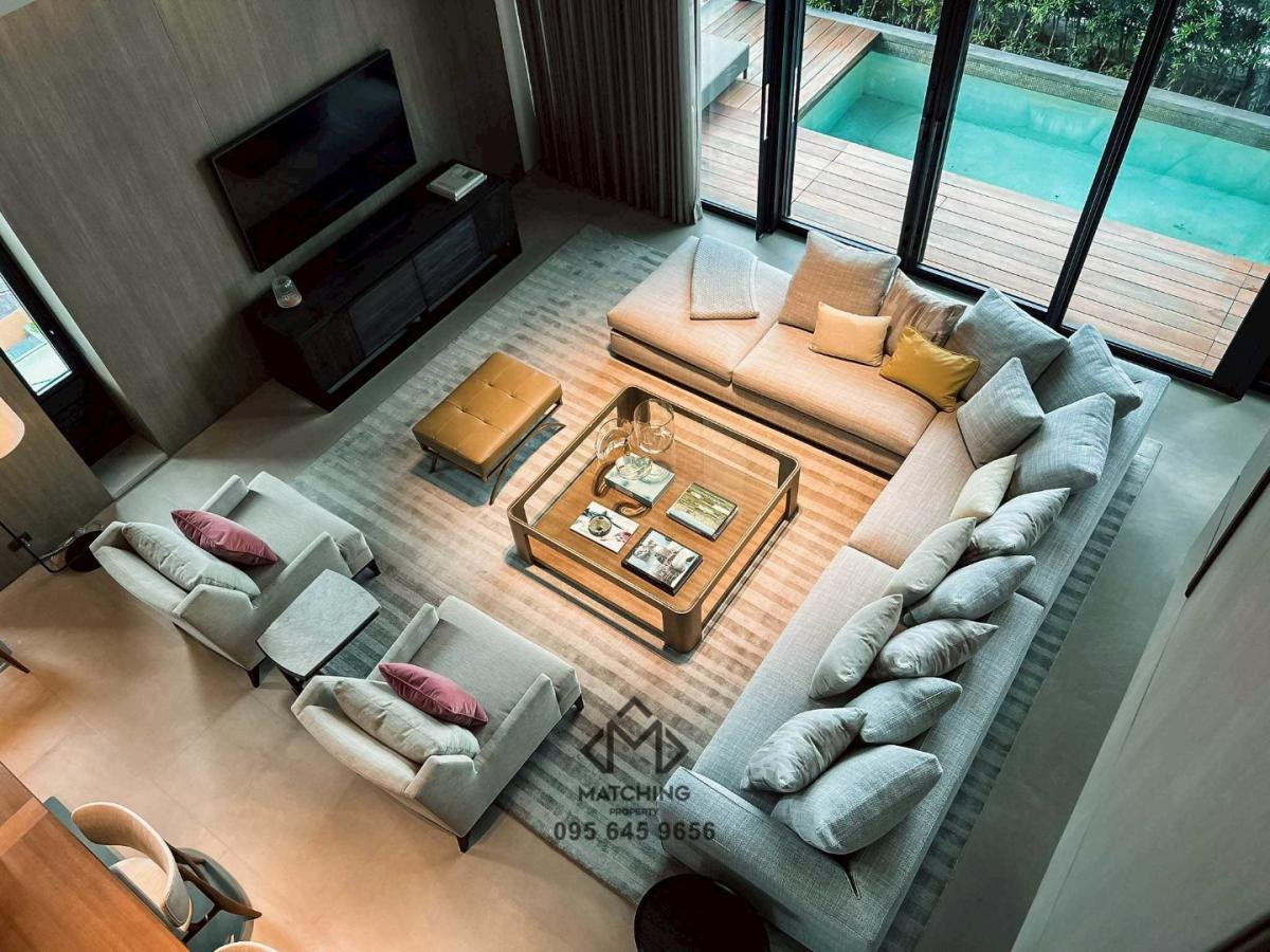 A Private Mansion in the sky for Sale in Sathorn at Windshell Naradhiwas A Private Mansion in the sky for Sale in Sathorn at Windshell Naradhiwas