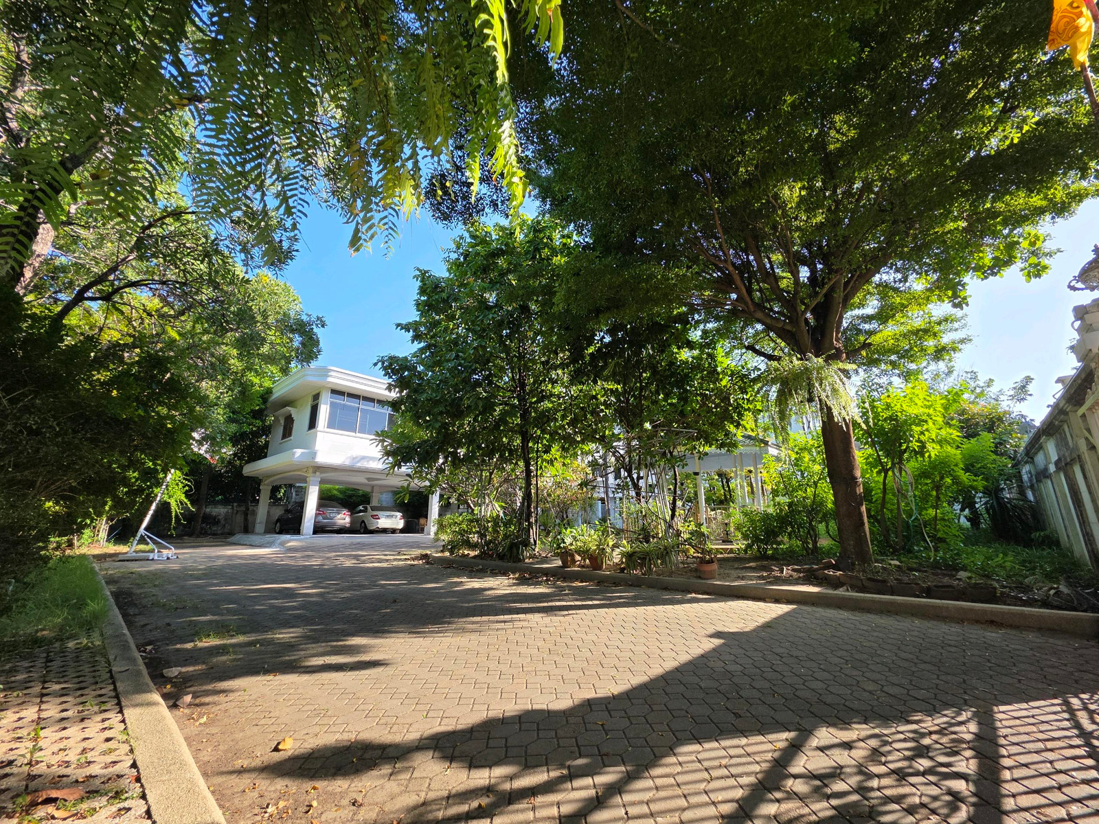 House for sale with land, 191 sq m, large plot, Rare Item !! Soi Bunsiri, near BTS Naval Academy Pak Nam House for sale with land, 191 sq m, large plot, Rare Item !! Soi Bunsiri, near BTS Naval Academy Pak Nam