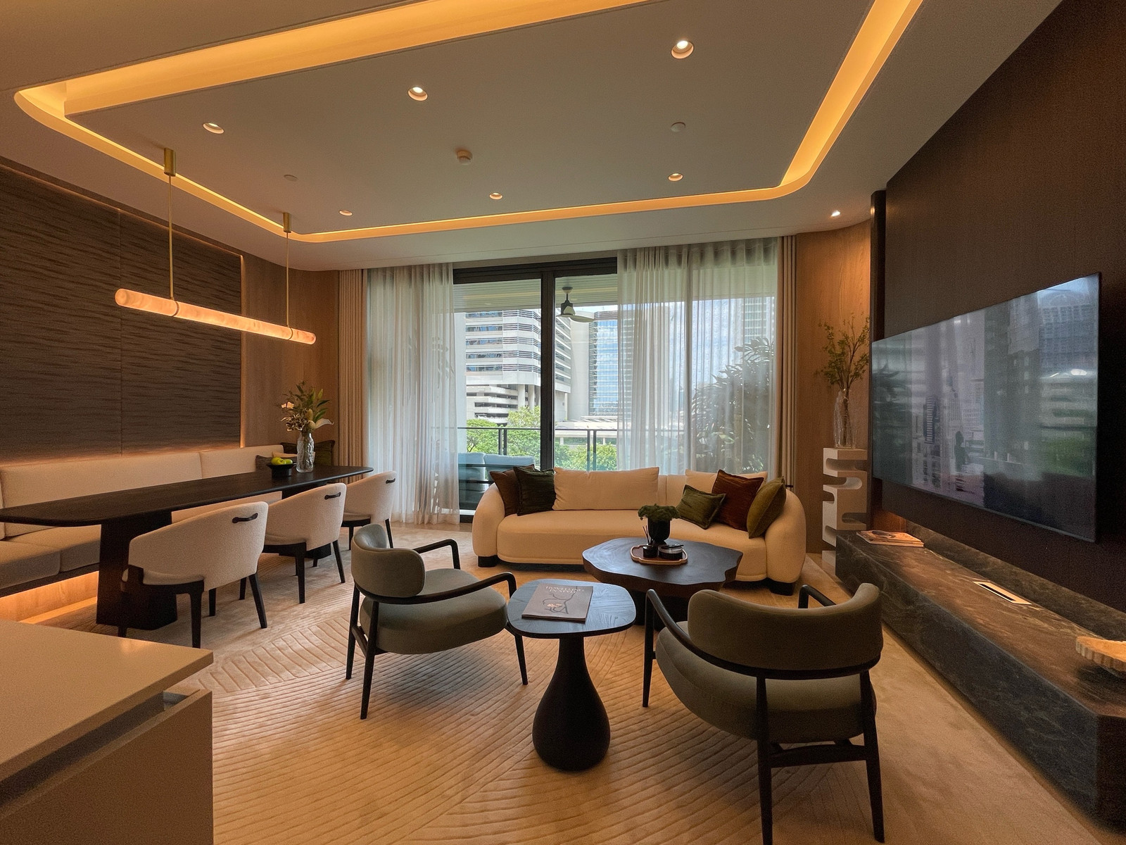 Luxury 2-Bedroom Condo for Sale at The Residences at Sindhorn Kempinski Hotel Bangkok | 157 SQ.M. | THB 45.1 Million