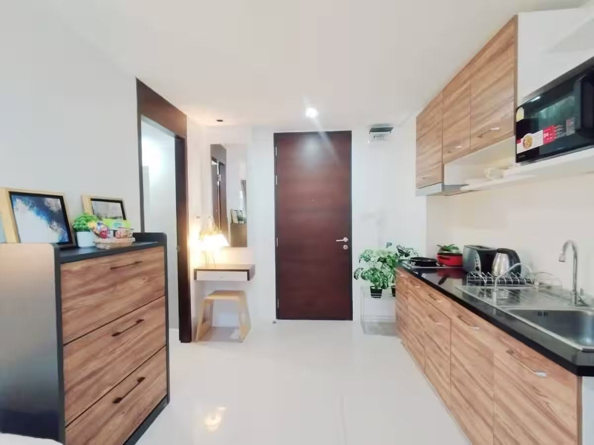 ขายคอนโด เจ ดับบลิว บูเลอวาร์ด ศรีวราตกแต่งครบพร้อมอยู่ เพียง 1.55 ล้านบาท – รูปที่ 2