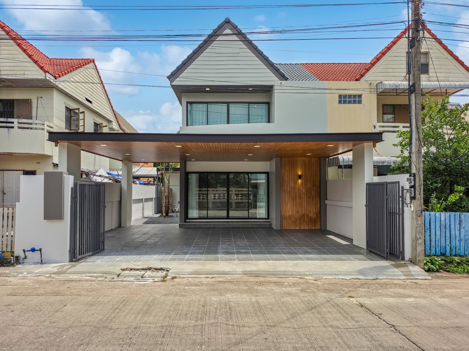 ขายบ้านแฝดรีโนเวทใหม่ ใกล้โรงพยาบาลขอนแก่น ศรีจันทร์ 39 ขายบ้านแฝดรีโนเวทใหม่ ใกล้โรงพยาบาลขอนแก่น ศรีจันทร์ 39