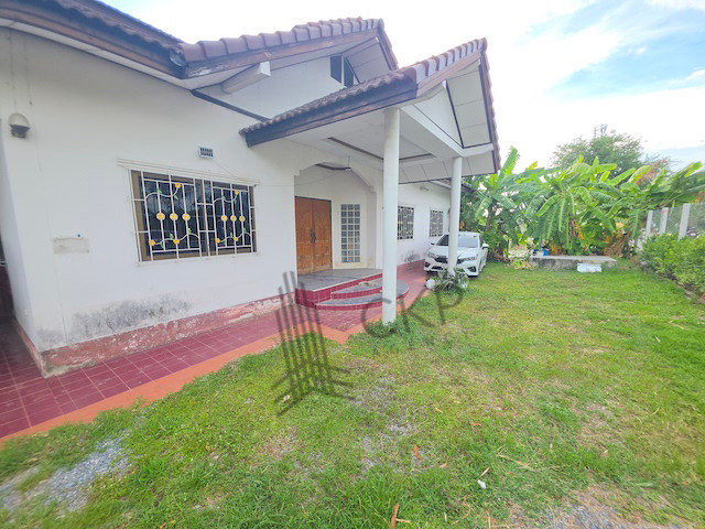 Large plot of land with house and garden for sale, 6 rai 114 sq.wa. Prime location, only 750 meters from Phutthamonthon Sai 5 Road. Ideal for a vacation home, garden house, housing development project, or long-term investment. | 93389 – รูปที่ 3