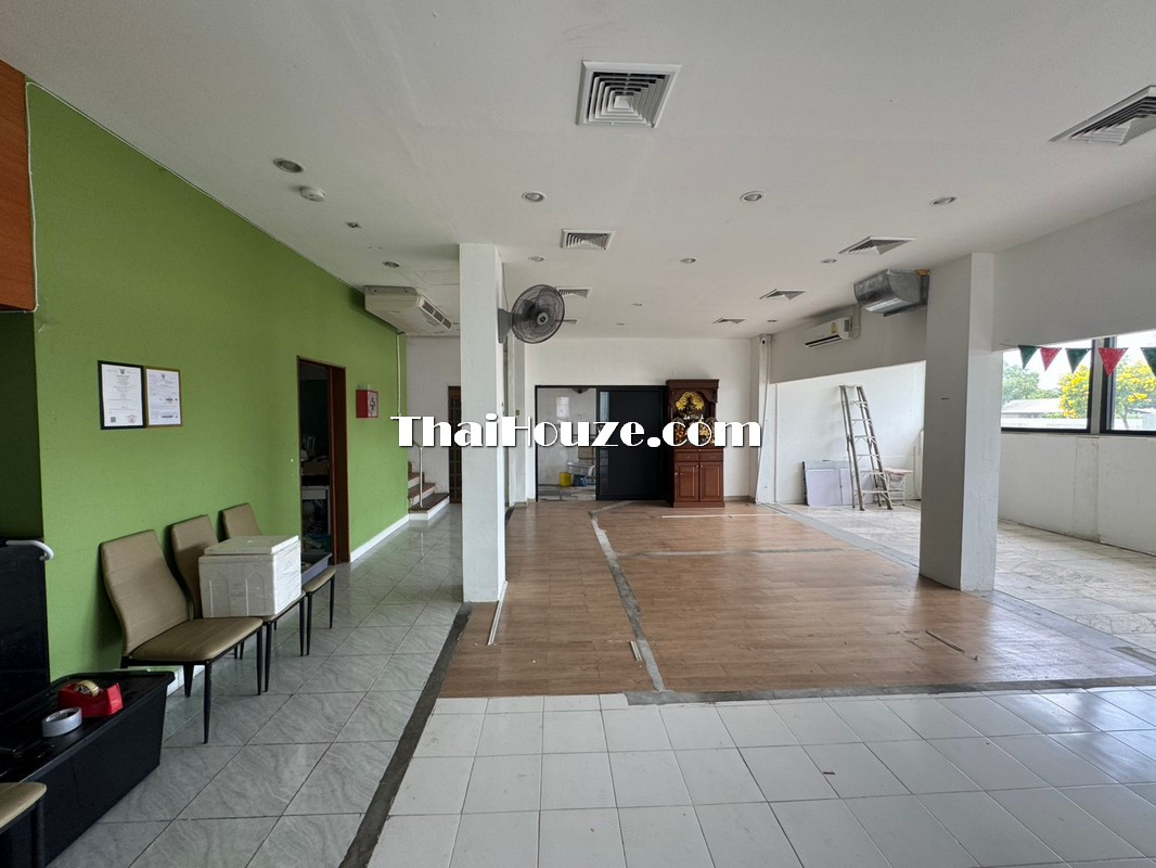 ขายอาคารพาณิชย์ 2 คูหา 3 ชั้น  Setthasiri Chaengwattana-Prachachuen (หลังมุม) – รูปที่ 2