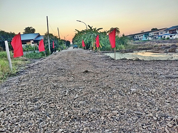 #Cheapest in this zone, land near Rajamangala University of Technology Khlong 6, near Big C, Khlong 6. Land in a prime location, Khlong 6, near Rajamangala University of Technology, Thanyaburi T.062-1574449 – รูปที่ 3