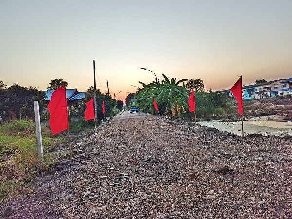 #Cheapest in this zone, land near Rajamangala University of Technology Khlong 6, near Big C, Khlong 6. Land in a prime location, Khlong 6, near Rajamangala University of Technology, Thanyaburi T.062-1574449 – รูปที่ 2