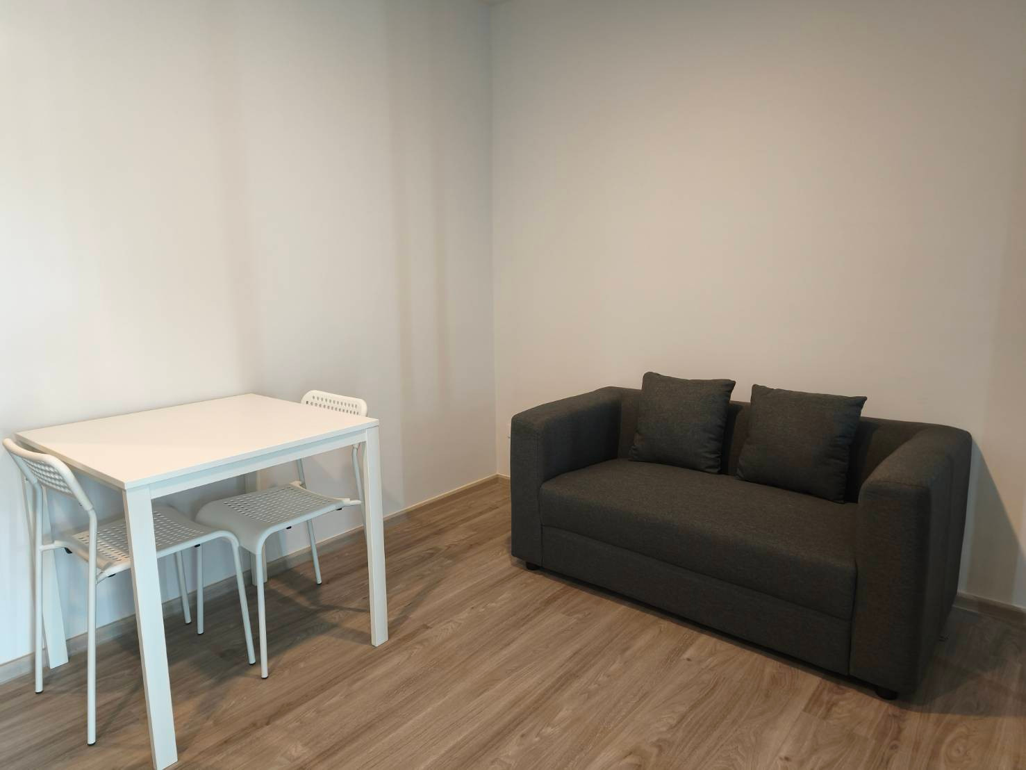 🏢 For rent, Regent Home Bangna, brand new room, open view, 17th floor, with washing machine. and furniture Move in immediately for 9000 baht per month.