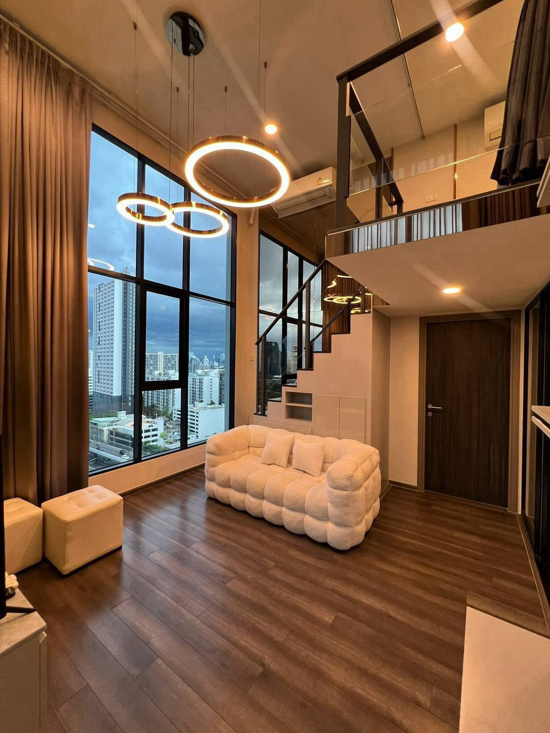 Knightsbridge Space Rama9 Duplex 2 นอน วิวสวยมาก
